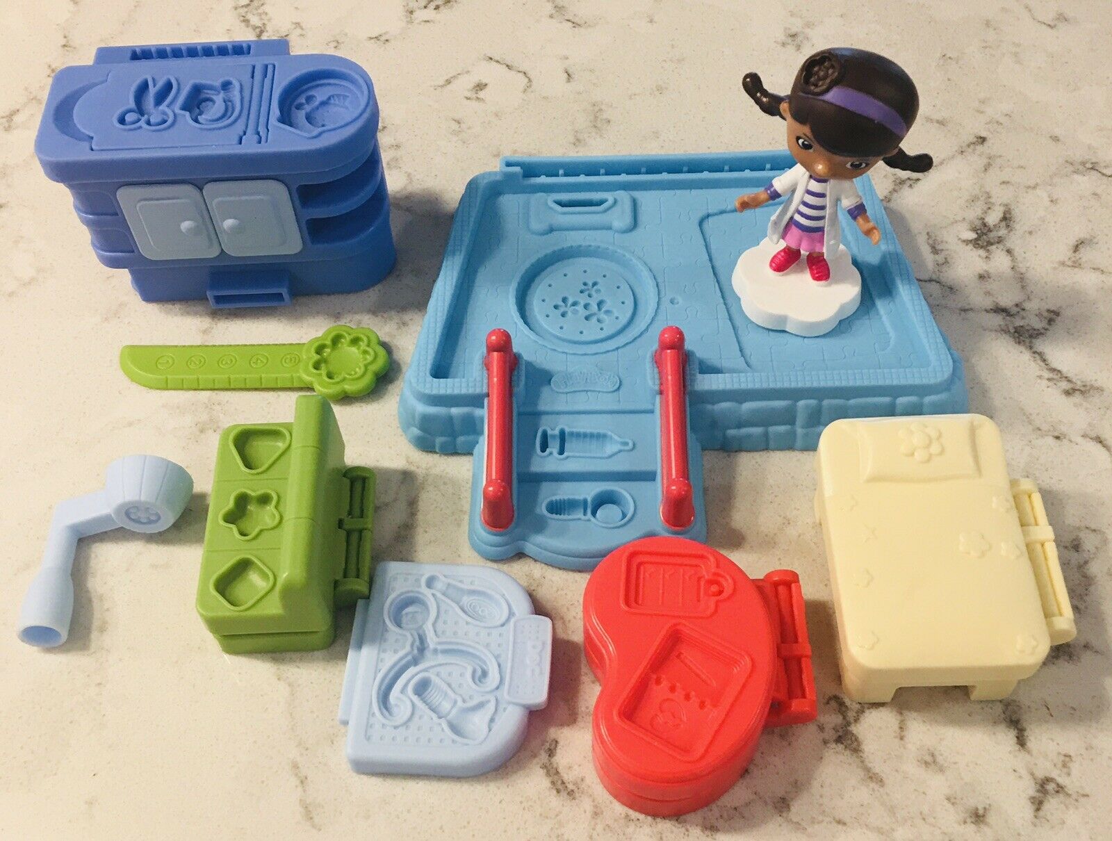Play-doh Disney Doc Mcstuffins Docs Clinic Hasbro Spare Parts