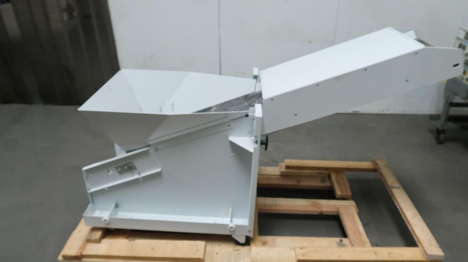 Krug & Priester 7050 Modular Incline Conveyor Belt System For Ideal 5009-2 Paper