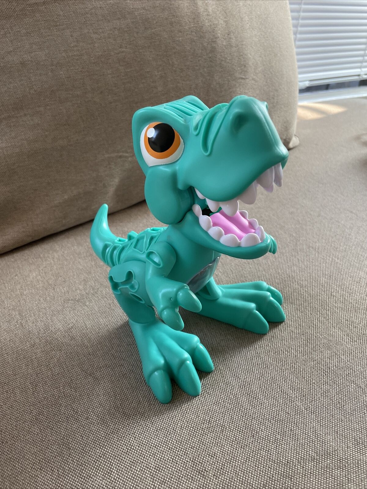 Play-doh Dino Crew Crunchin' T-rex Toy With Lot Of Play Doh Included
